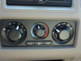 2008 Nissan Frontier SE Crew Cab Controls