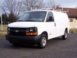 2003 Chevrolet Express 2500 Cargo Van Front 3/4 View