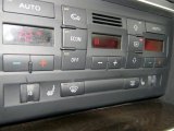 2004 Audi S4 4.2 quattro Cabriolet Controls