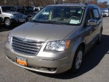 2008 Light Sandstone Metallic Chrysler Town & Country Limited #61580095