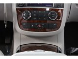 2012 Mercedes-Benz R 350 4Matic Controls