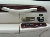 2005 Lincoln Town Car Signature Limited Door Panel