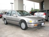 1993 Seattle Silver Metallic Honda Accord LX Sedan #6148415