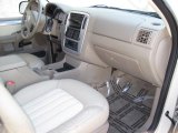 2005 Mercury Mountaineer V6 AWD Dashboard