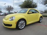 2012 Saturn Yellow Volkswagen Beetle 2.5L #61966712