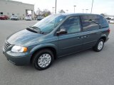 2006 Magnesium Pearl Chrysler Town & Country  #61967017