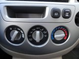 2004 Mazda Tribute ES V6 4WD Controls