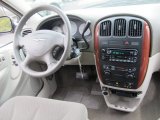 2005 Chrysler Town & Country LX Dashboard