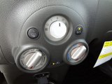 2012 Nissan Cube 1.8 S Indigo Limited Edition Controls