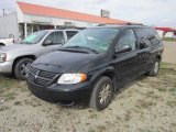 2005 Brilliant Black Crystal Pearl Dodge Grand Caravan SE #62434173