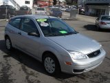 2006 CD Silver Metallic Ford Focus ZX3 S Hatchback #62530889