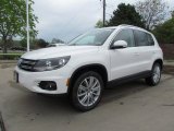 2012 Volkswagen Tiguan SE Front 3/4 View
