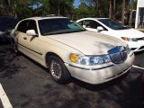 2002 Lincoln Town Car White Pearlescent Metallic