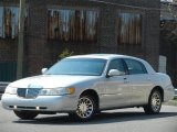 2002 Silver Frost Metallic Lincoln Town Car Signature #62758051