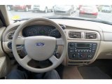 2005 Ford Taurus SE Dashboard