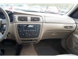 2005 Ford Taurus SE Dashboard