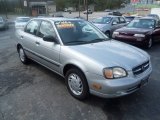 1999 Silky Silver Metallic Suzuki Esteem GL Sedan #63200791