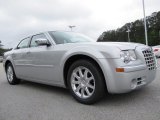 2009 Chrysler 300 Limited Front 3/4 View