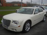 2010 Cool Vanilla White Chrysler 300 C HEMI #63671725