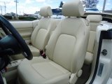 2010 Volkswagen New Beetle 2.5 Convertible Front Seat