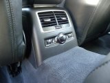 2010 Audi S6 5.2 quattro Sedan Controls