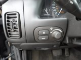2002 Saturn S Series SC2 Coupe Controls