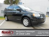2010 Brilliant Black Crystal Pearl Chrysler Town & Country LX #63781142