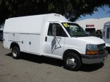 2005 Summit White Chevrolet Express 3500 Cutaway Utility Van #63913662