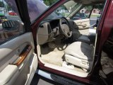 1999 Nissan Pathfinder LE Blond Interior