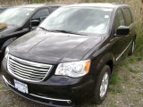 2012 Brilliant Black Crystal Pearl Chrysler Town & Country Touring #63977748