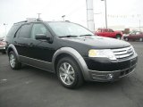 2008 Ford Taurus X SEL Front 3/4 View