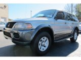 2001 Mitsubishi Montero Sport XLS