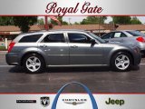 2005 Mineral Gray Metallic Dodge Magnum SXT #64100283