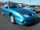 2000 Bright Blue Aqua Metallic Pontiac Sunfire SE Coupe #64100485