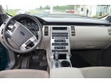 2011 Ford Flex SE Dashboard