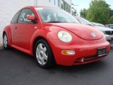Red Uni Volkswagen New Beetle in 1999