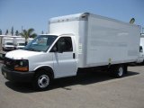 2005 GMC Savana Cutaway 3500 Commercial Moving Truck Front 3/4 View