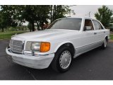 1991 Mercedes-Benz S Class 560 SEL Front 3/4 View