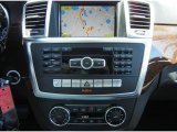 2012 Mercedes-Benz ML 350 BlueTEC 4Matic Controls