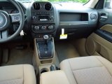 2012 Jeep Patriot Sport 4x4 Dashboard