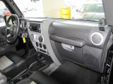 2009 Jeep Wrangler Unlimited Sahara 4x4 Dashboard