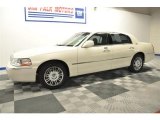 2007 White Chocolate Tri-Coat Lincoln Town Car Signature Limited #65681485