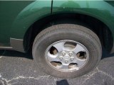 2004 Saturn VUE  Wheel