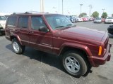2001 Jeep Cherokee Classic 4x4 Front 3/4 View