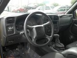 2004 Chevrolet Blazer LS Dashboard