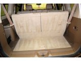 2005 Nissan Pathfinder LE Trunk