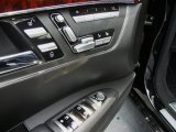 2012 Mercedes-Benz S 550 4Matic Sedan Controls