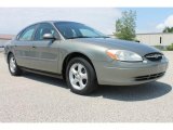 2001 Ford Taurus SE Front 3/4 View