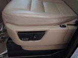 2009 Land Rover LR3 HSE Front Seat