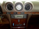 1987 Mercedes-Benz SL Class 560 SL Roadster Controls